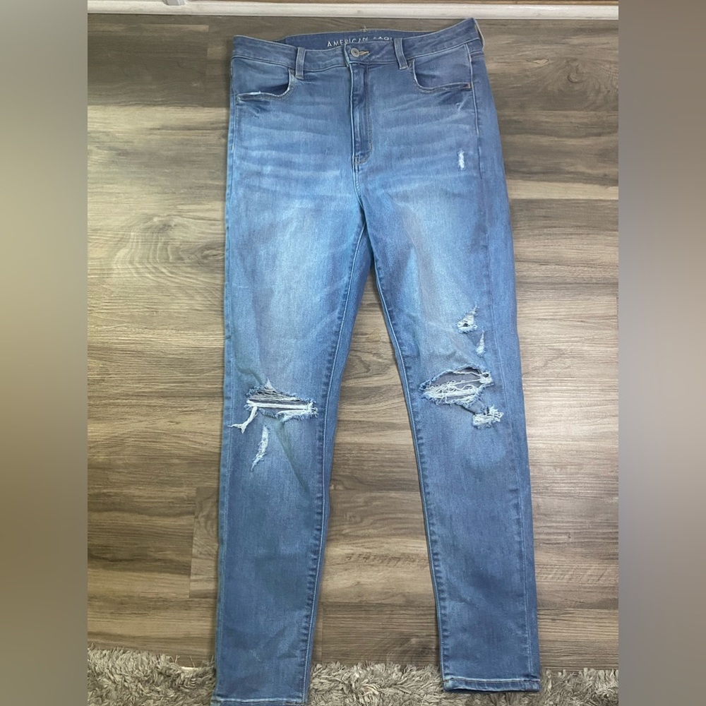 American eagle ripped jeans women’s size 12